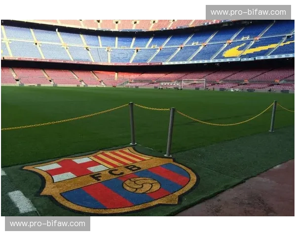 梦碎诺坎普：当巴萨7-0拜仁，一场载入史册的沉沦与崛起